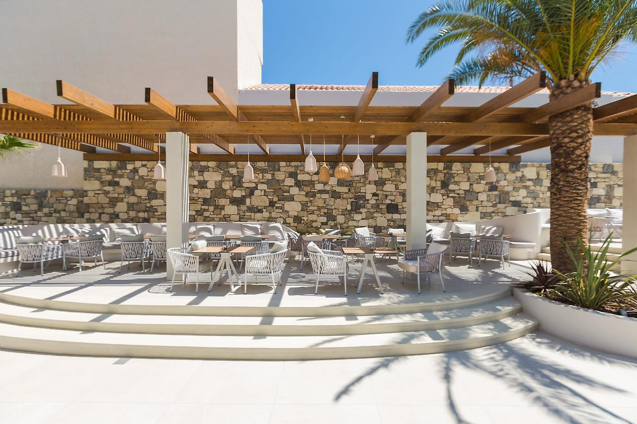 Samian Mare Hotel, Suites & Spa Karlovassi Exterior photo