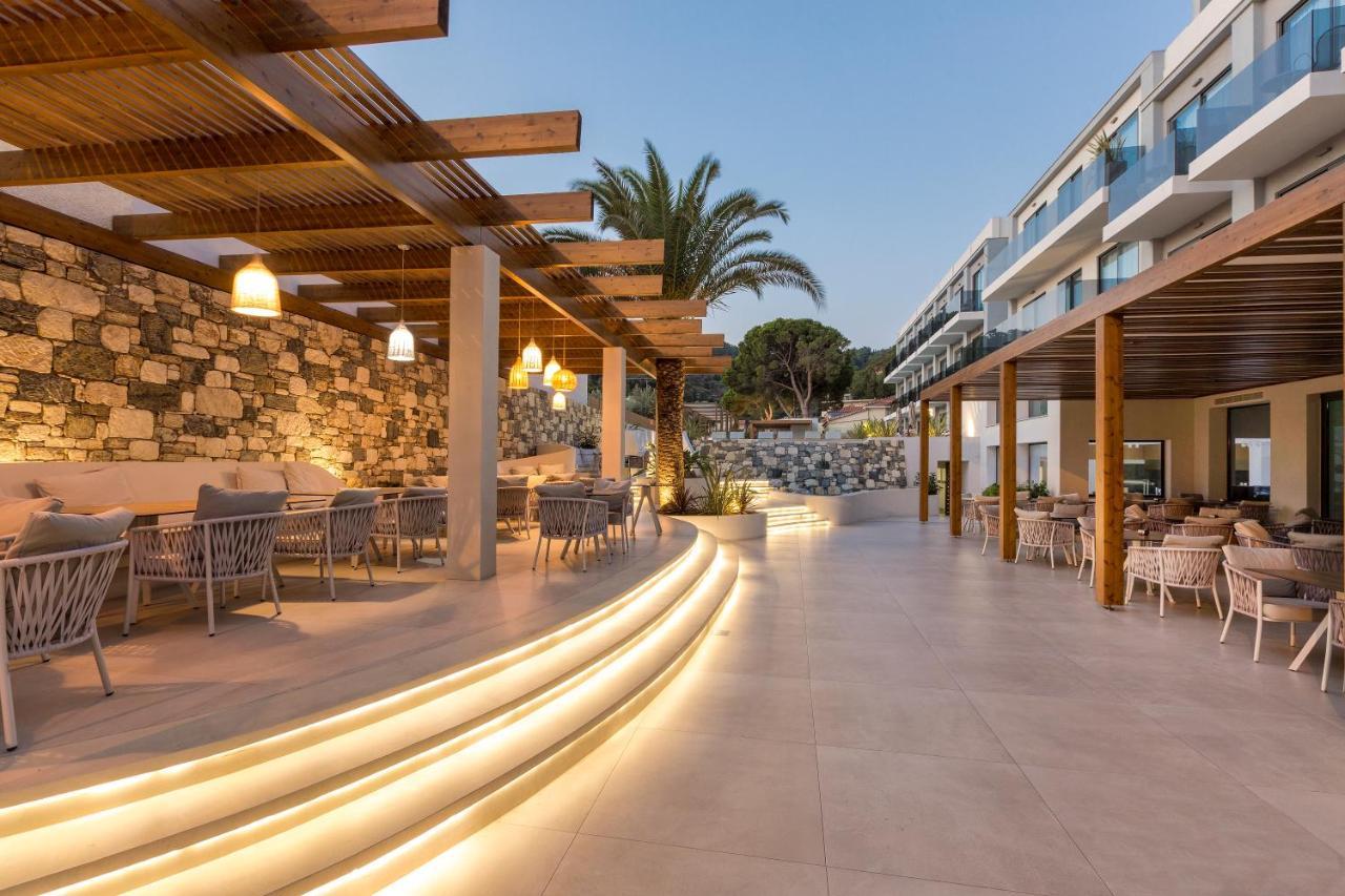 Samian Mare Hotel, Suites & Spa Karlovassi Exterior photo