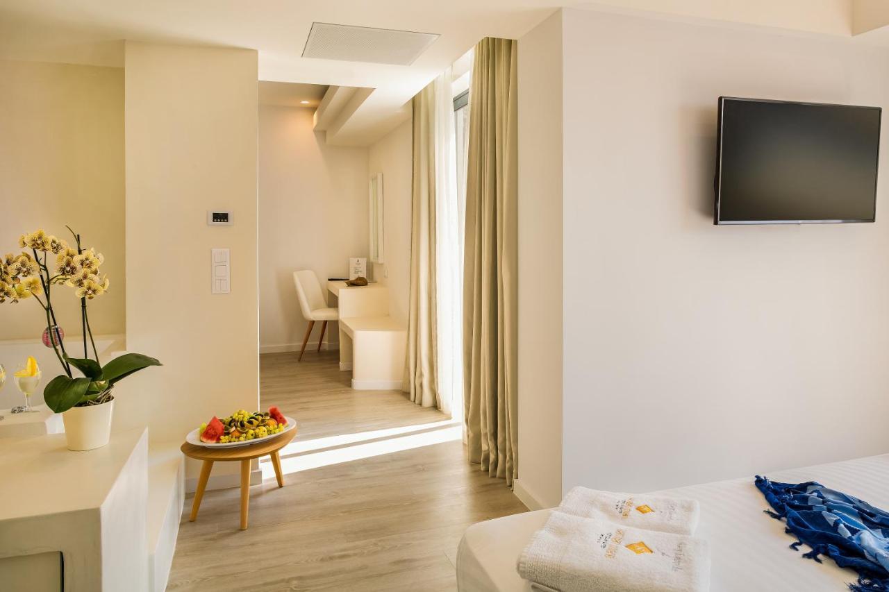 Samian Mare Hotel, Suites & Spa Karlovassi Exterior photo