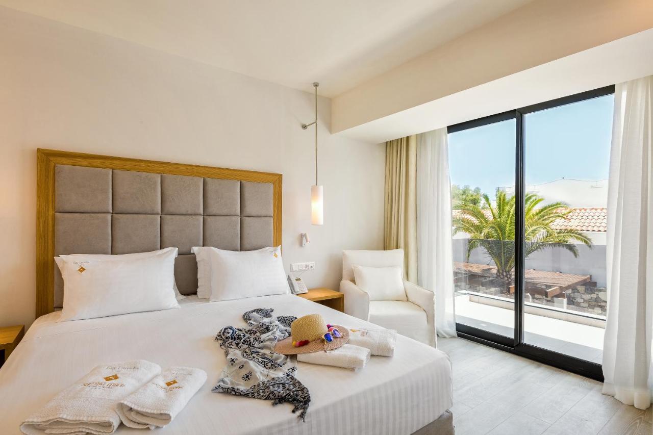 Samian Mare Hotel, Suites & Spa Karlovassi Exterior photo