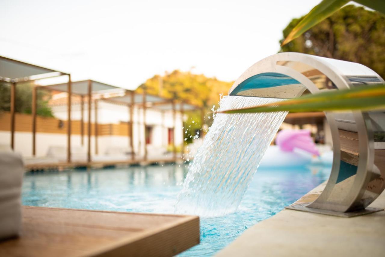 Samian Mare Hotel, Suites & Spa Karlovassi Exterior photo